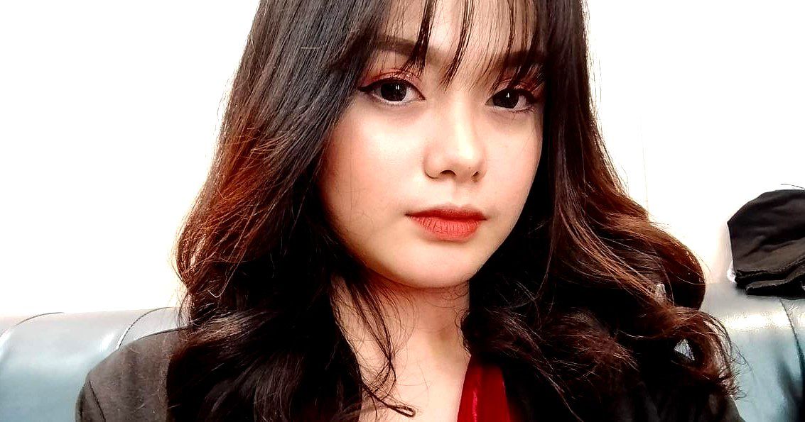 Cậu nhân viên quèn cơ hội khi biết cấp trên nữ có Ông chồng nhưng rất cô đơn